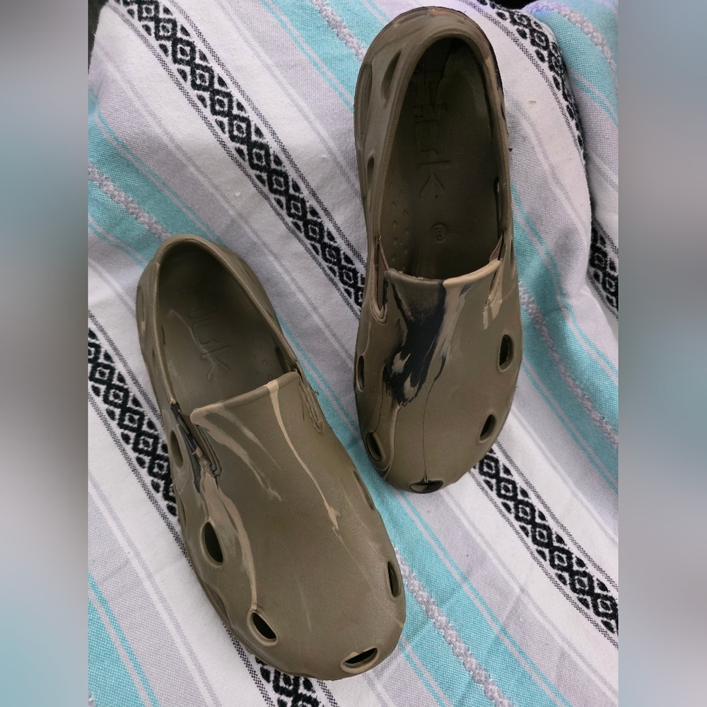 HUK Stone Shore Brewster ATR Earth Sz. 9
